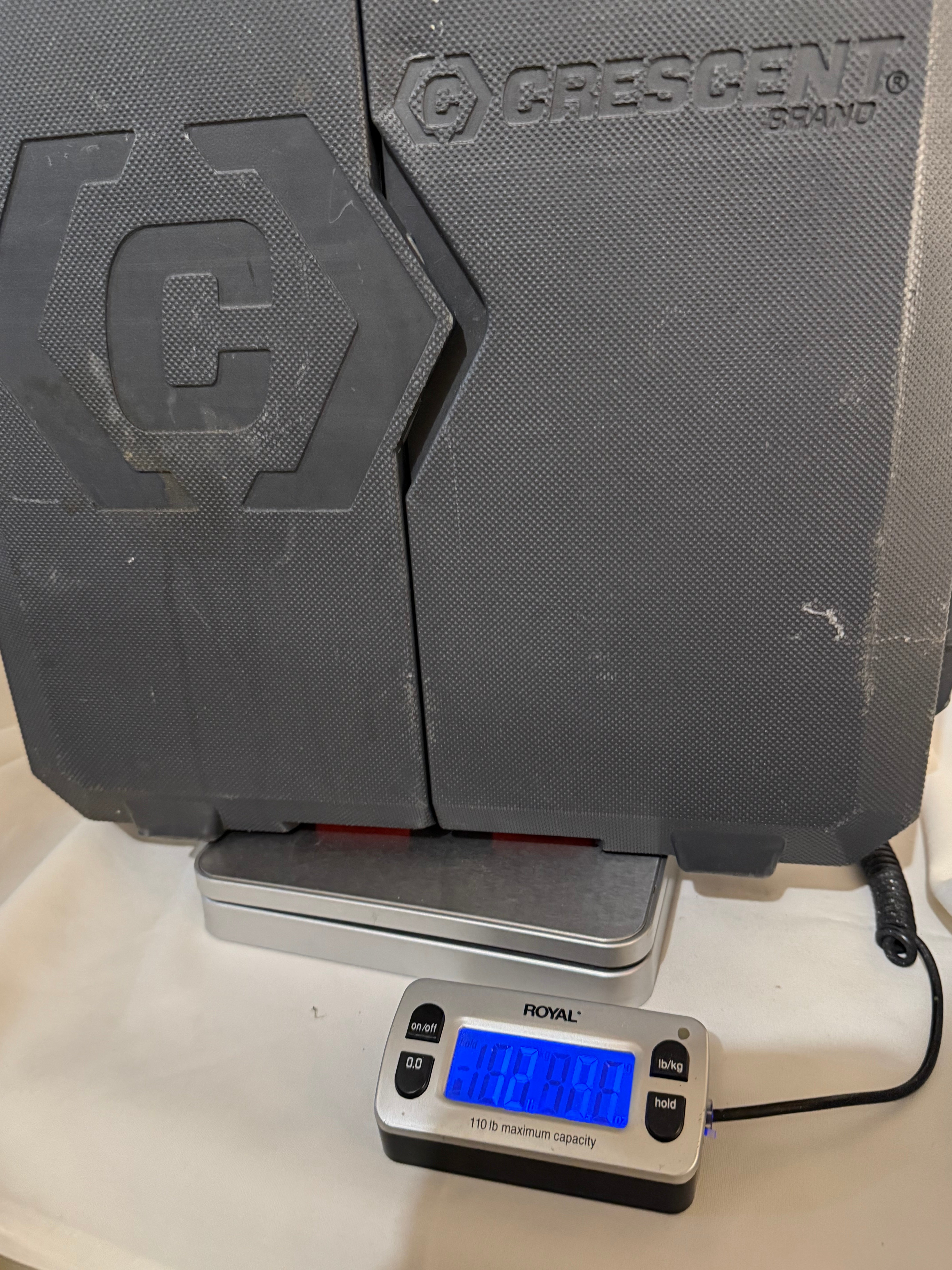 Partial Socket set, 1/4 3/8 std & deep sockets w hard case