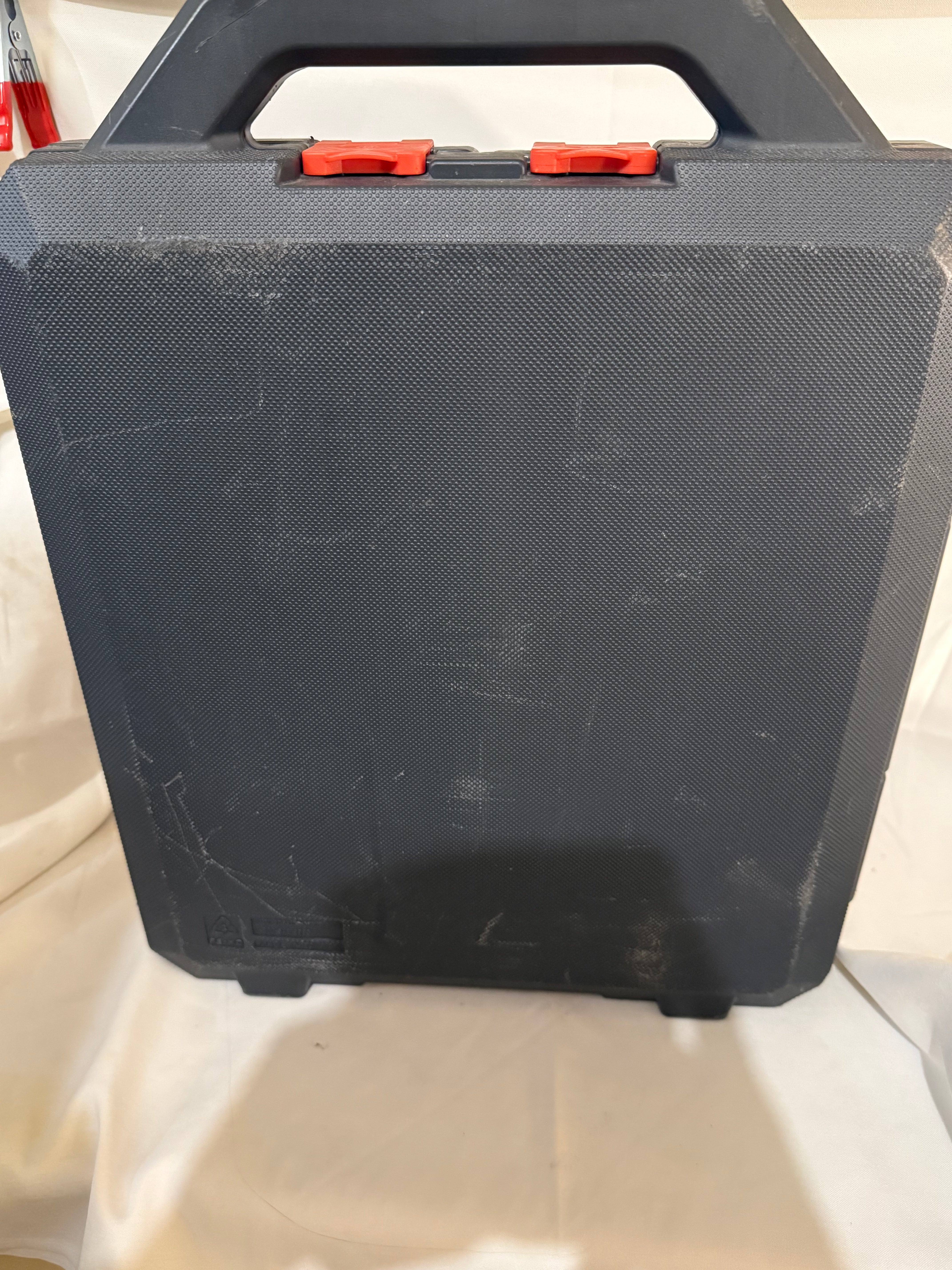 Partial Socket set, 1/4 3/8 std & deep sockets w hard case