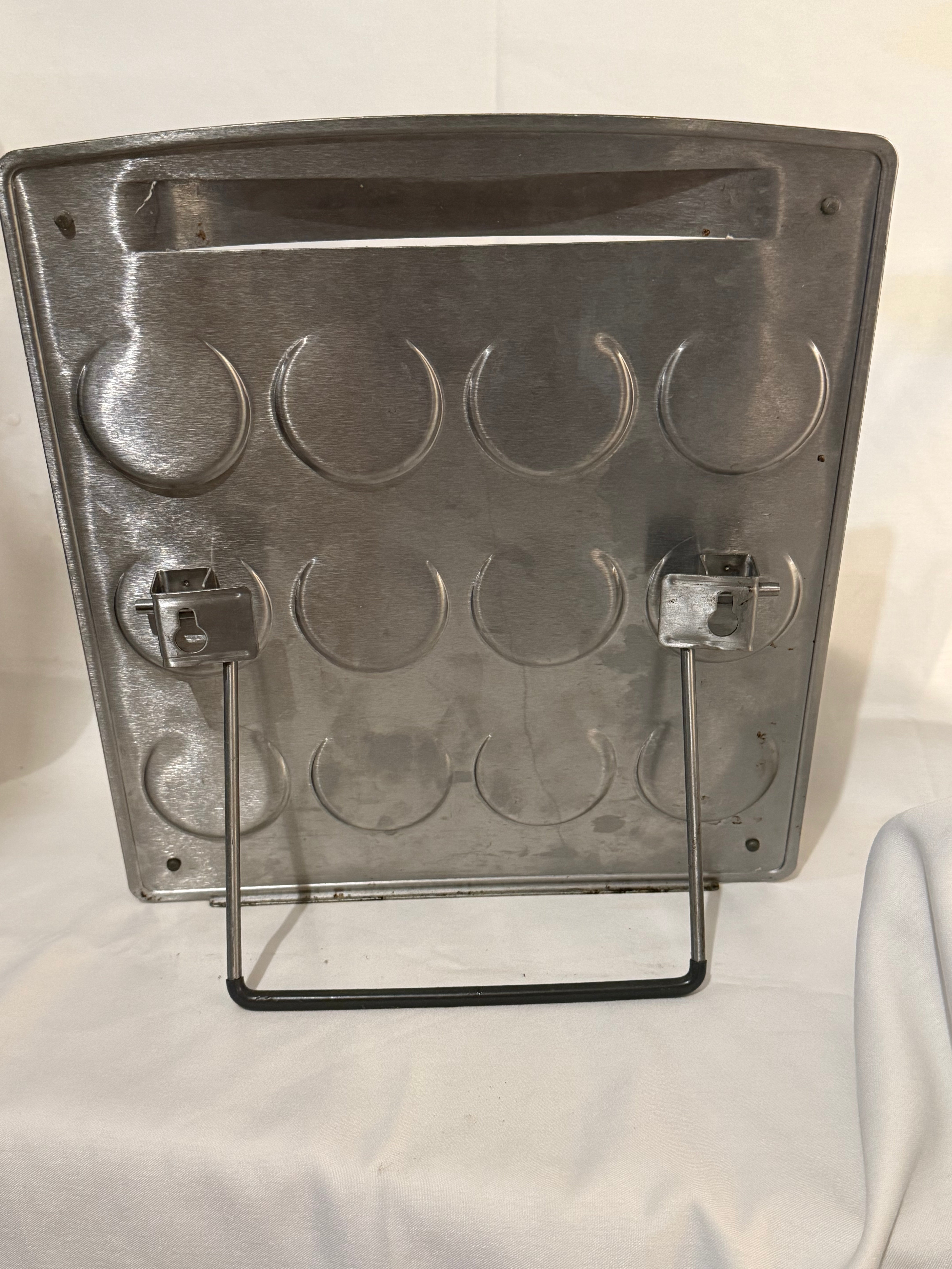 Magnetic Spice tins with holder display and some spices