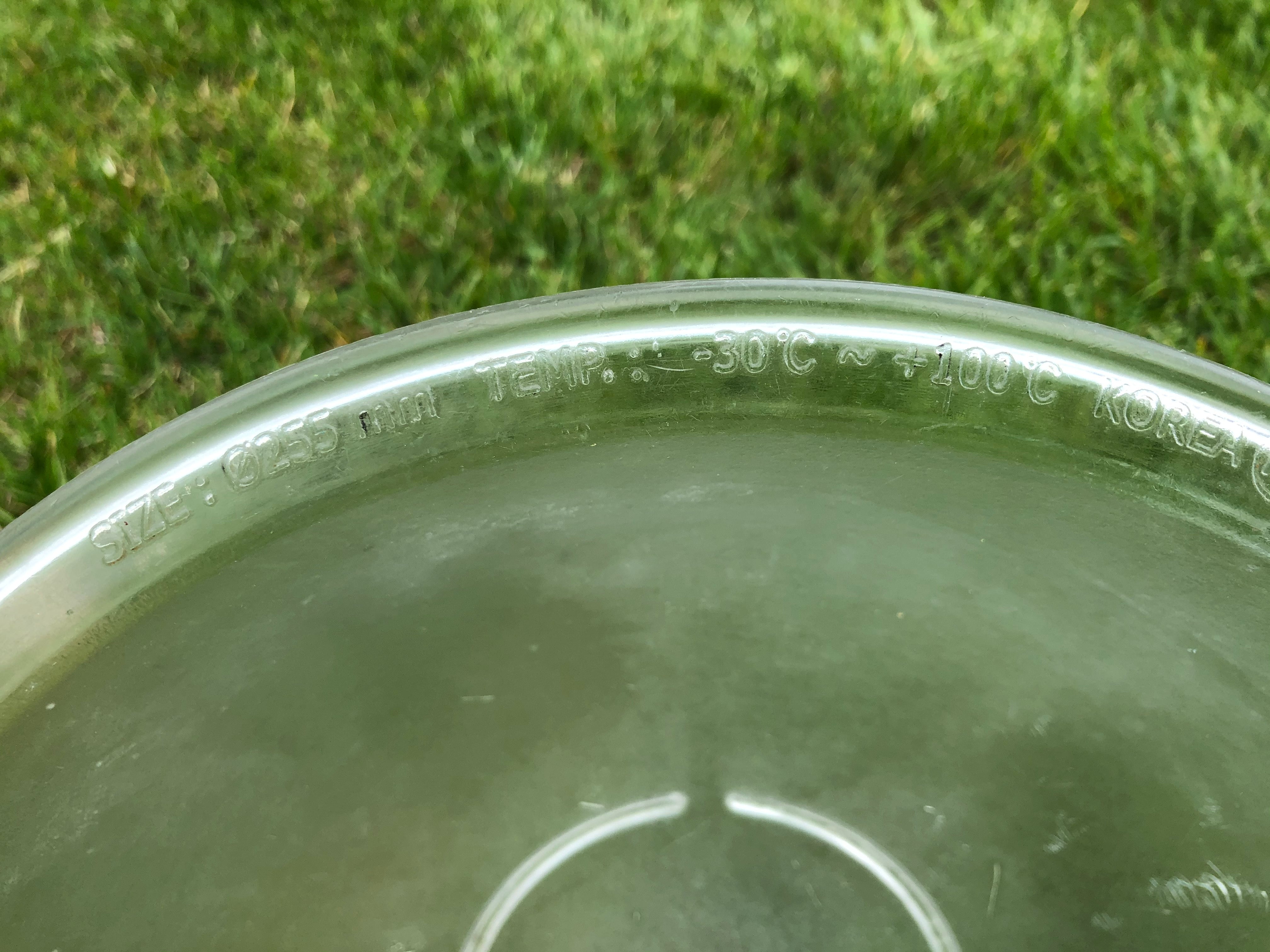 9 plastic salad bowls, appx 11 inches
