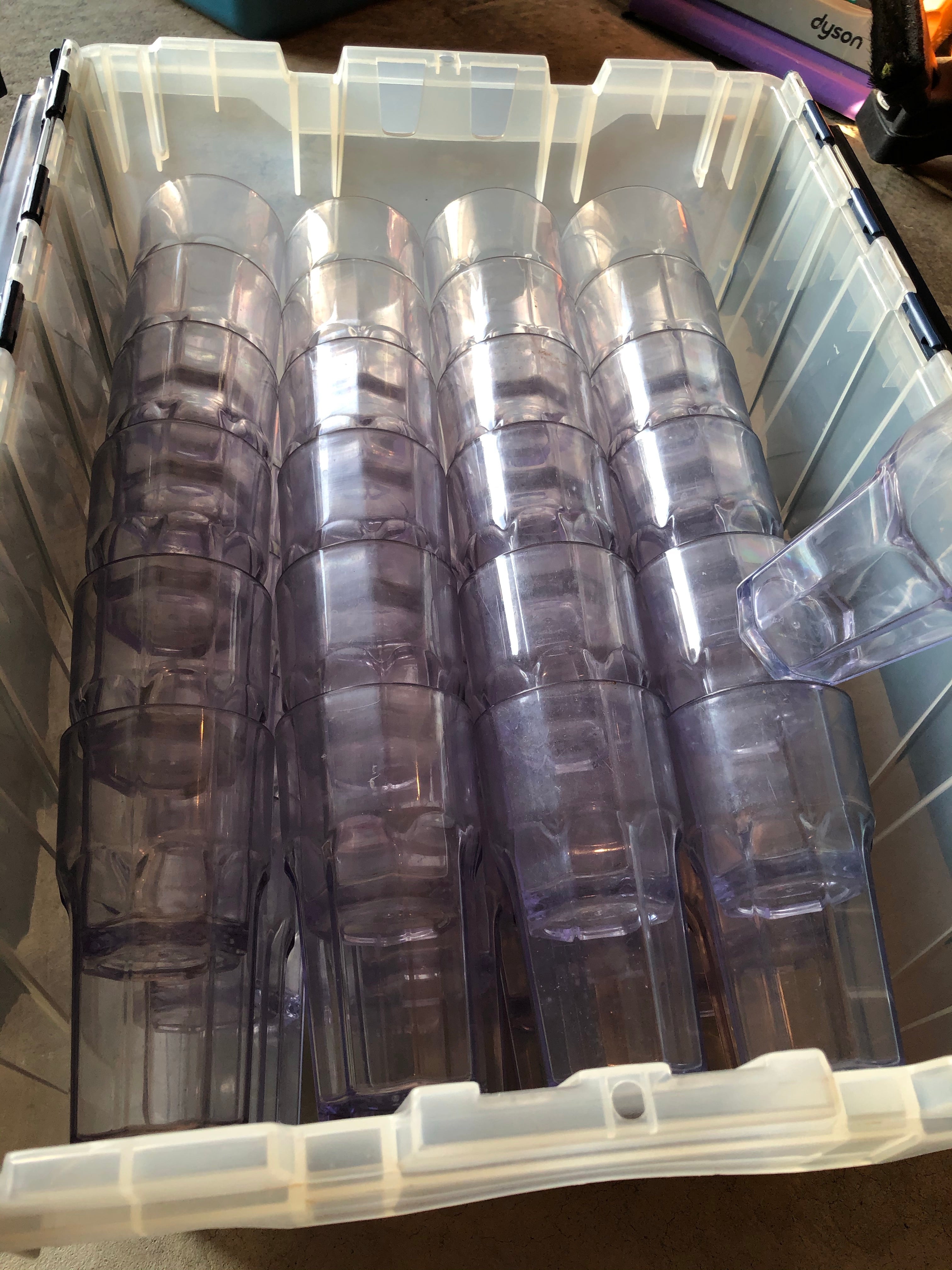 17 Plastic 16 oz Glasses, Carlisle Louis tumblers