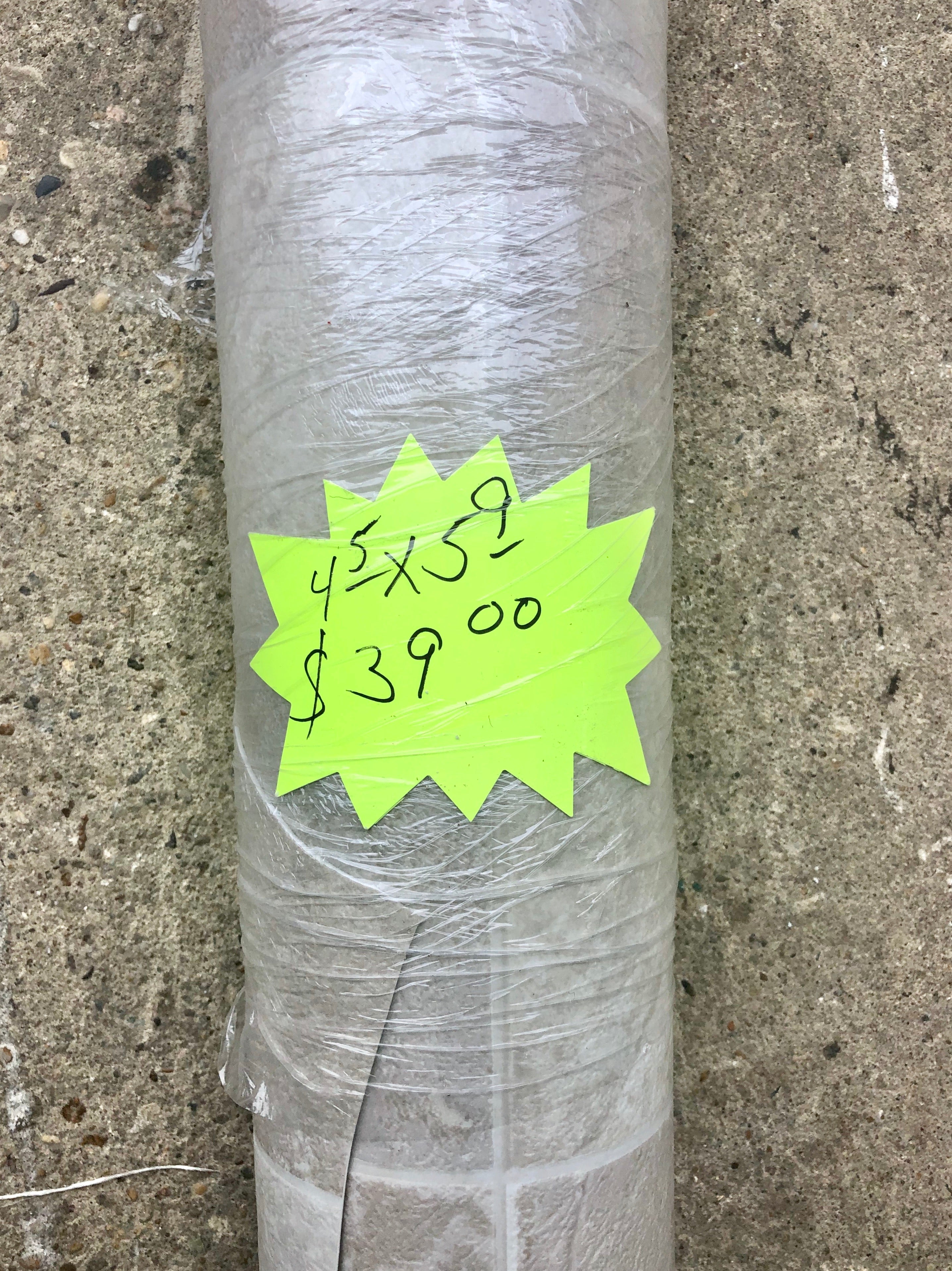 Vinyl flooring remnant, 4’5”x5’9”