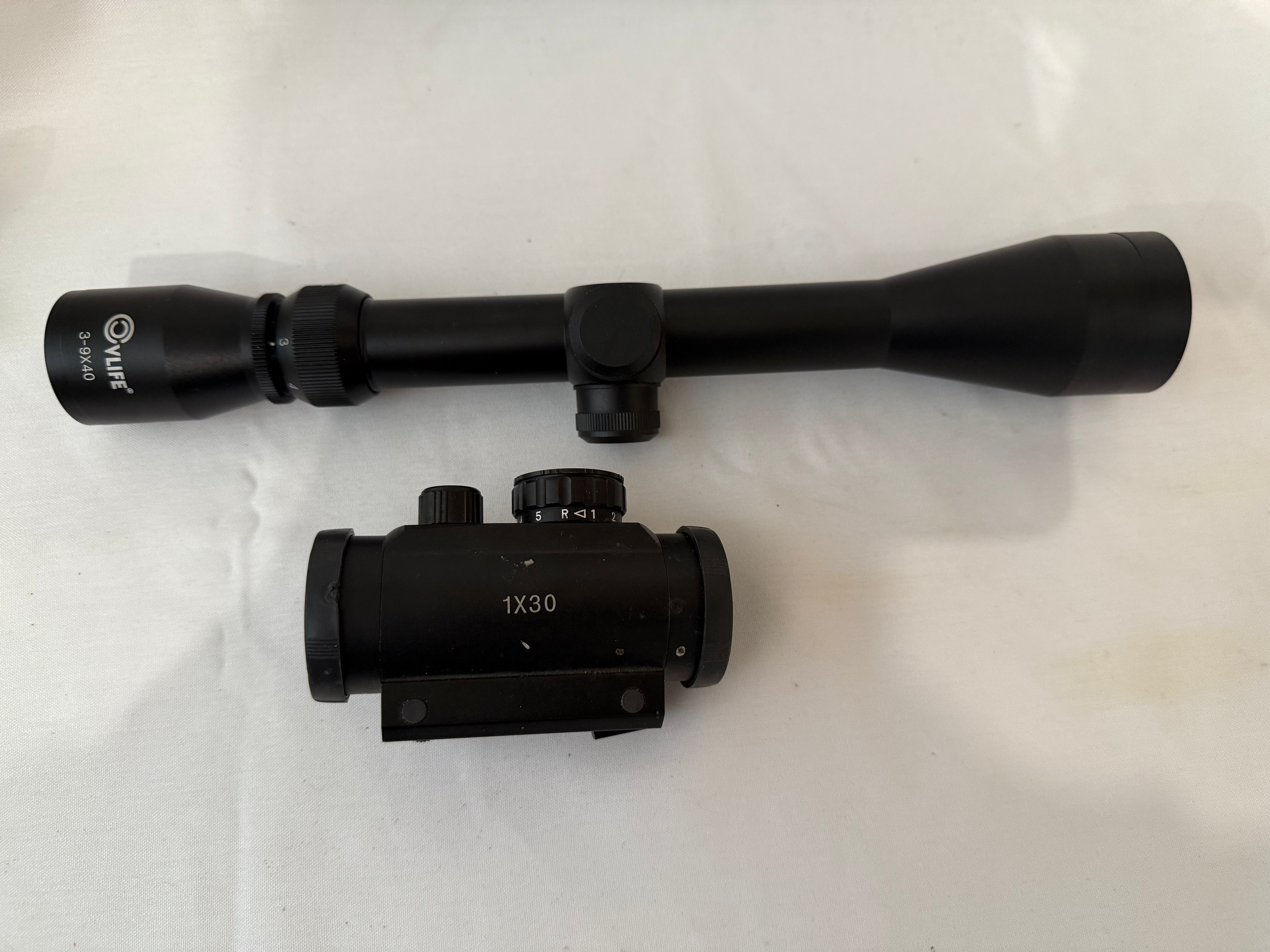 2 scopes vLife 3-9x40 & 1x30 scope w red green