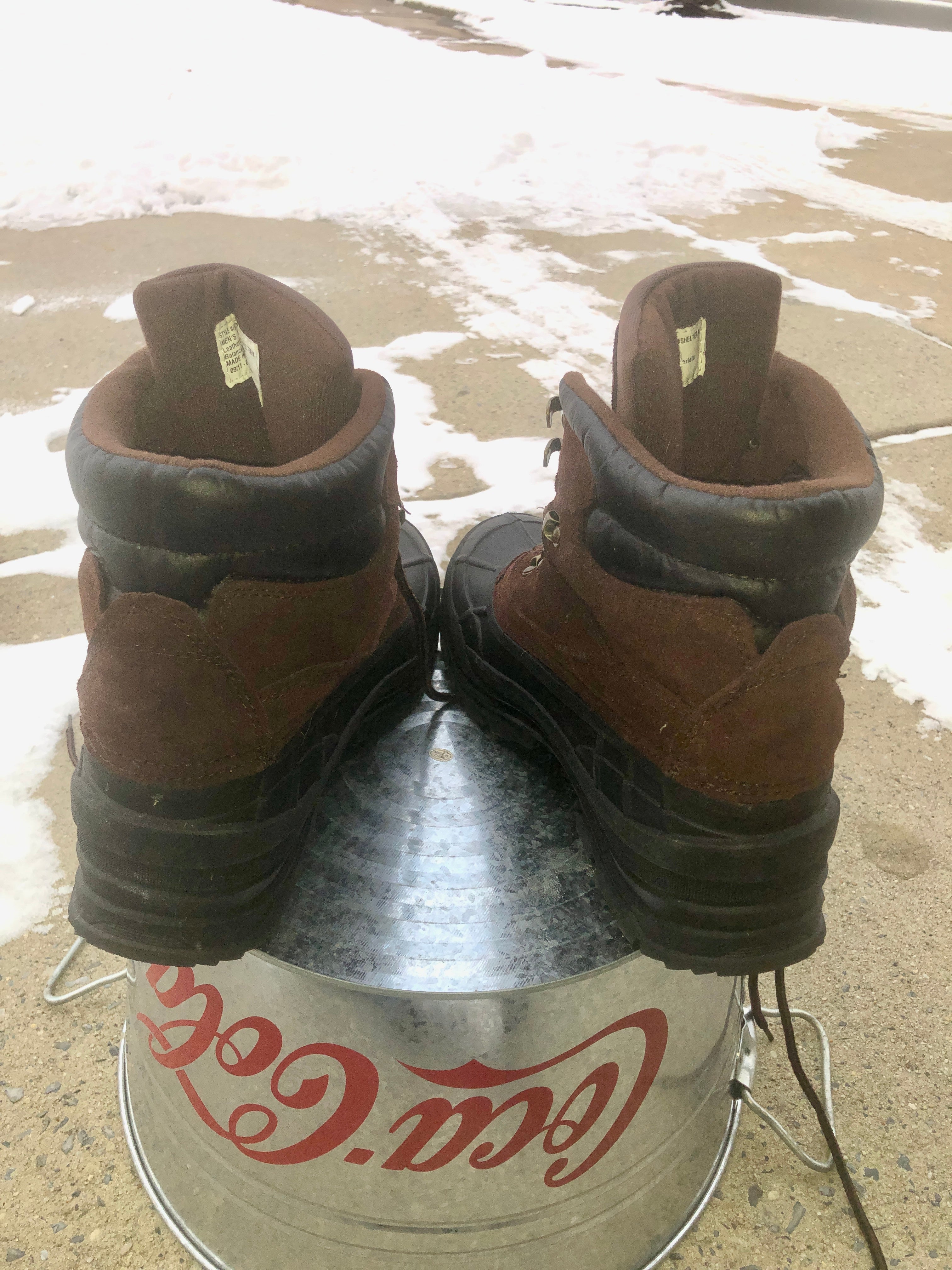 Men’s work boots/ snow boots size 10.5/ 11, like new, Eddie Bauer, Alpine Design
