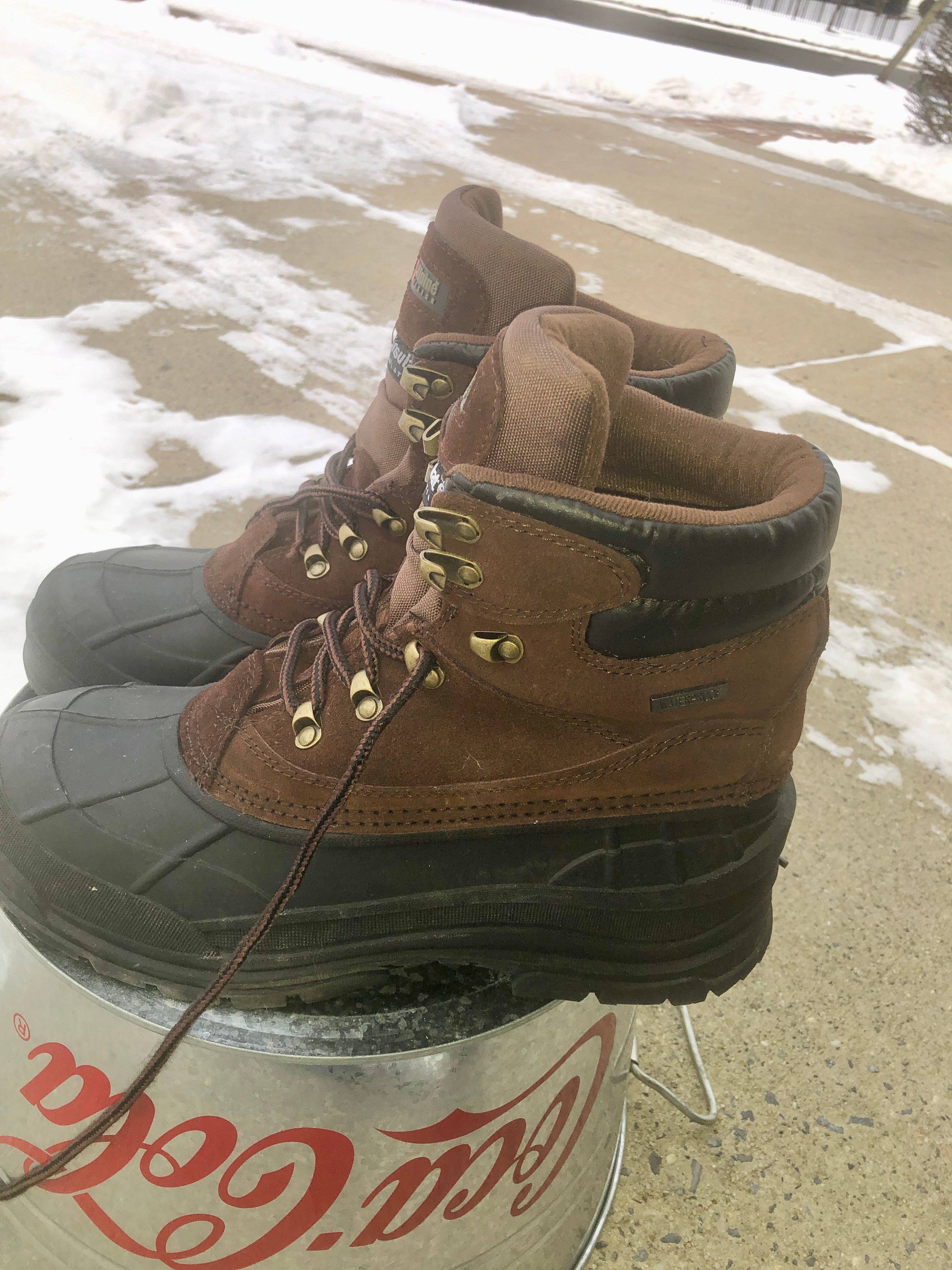 Men’s work boots/ snow boots size 10.5/ 11, like new, Eddie Bauer, Alpine Design