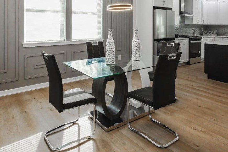Glass top Dining Room Table & 4 chairs