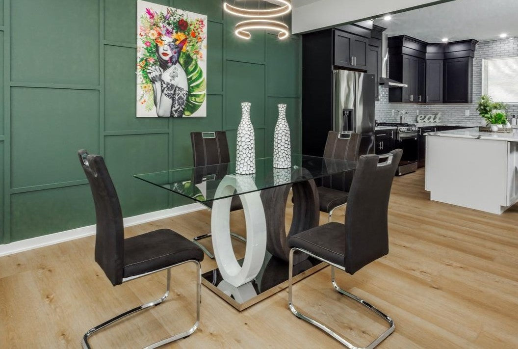 Glass top Dining Room Table & 4 chairs